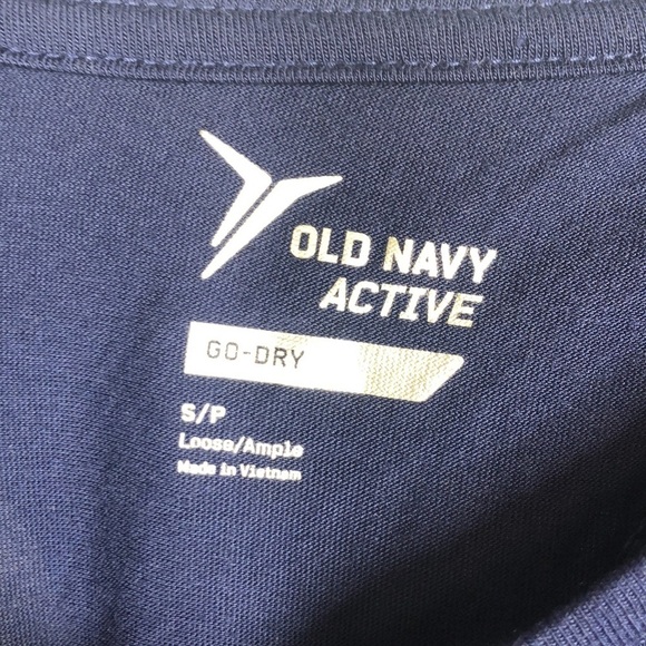 Old navy long sleeves very light for active work - Picture 5 of 6